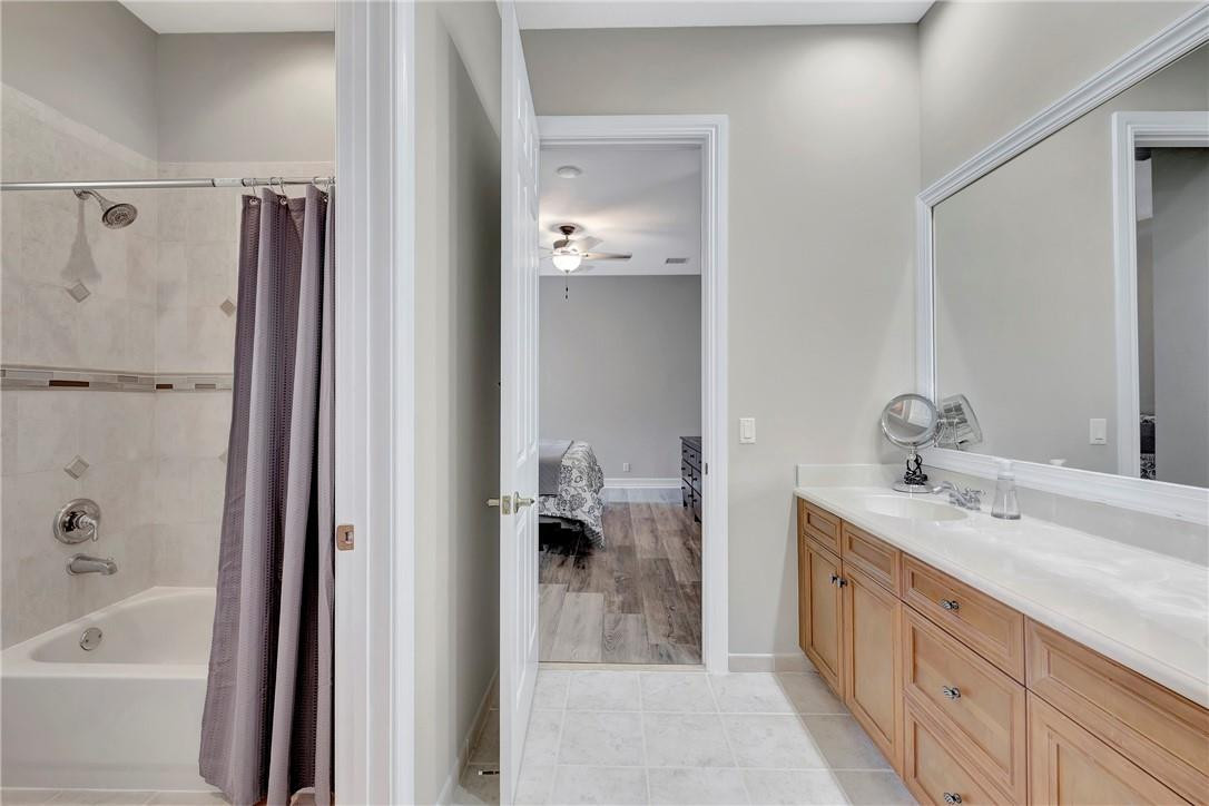 Heron Bay East 169-105 B - Residential