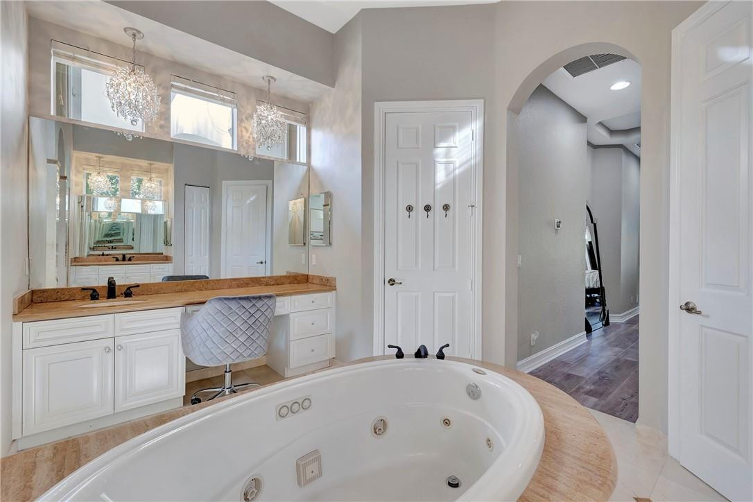 Heron Bay East 169-105 B - Residential