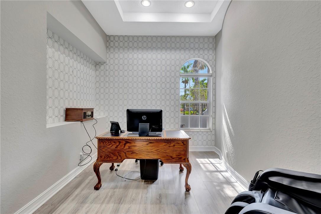 Heron Bay East 169-105 B - Residential