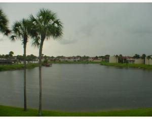 Golden Lakes Vlg Cond 1 T - Residential