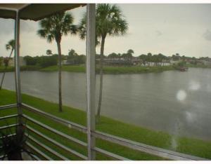 Golden Lakes Vlg Cond 1 T - Residential