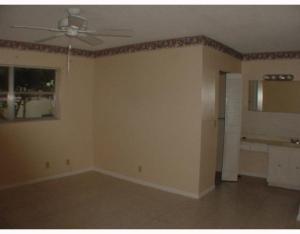 Golden Lakes Vlg Cond 1 T - Residential