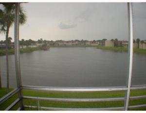 Golden Lakes Vlg Cond 1 T - Residential