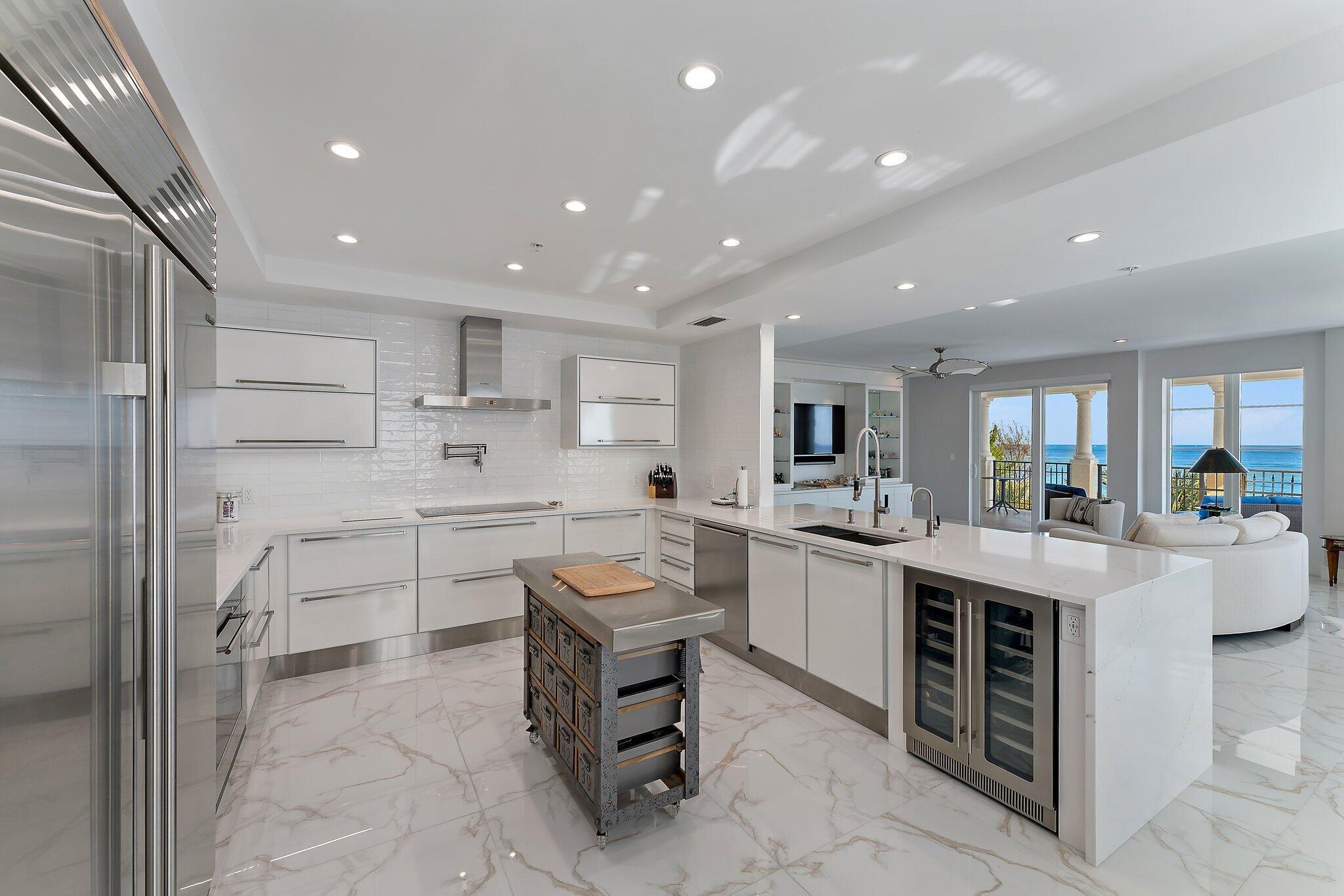 DOLCE VITA CONDO - Residential