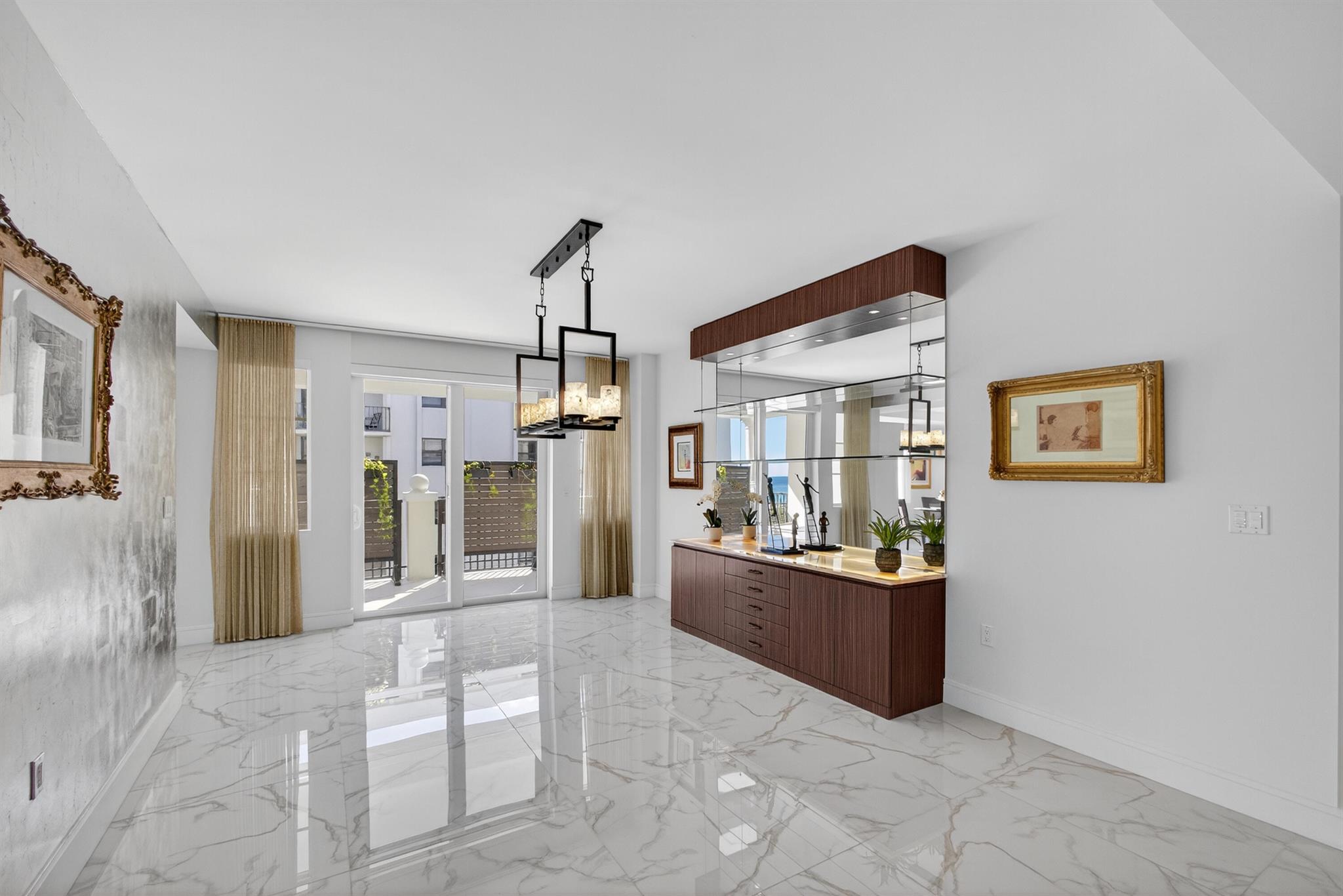 DOLCE VITA CONDO - Residential