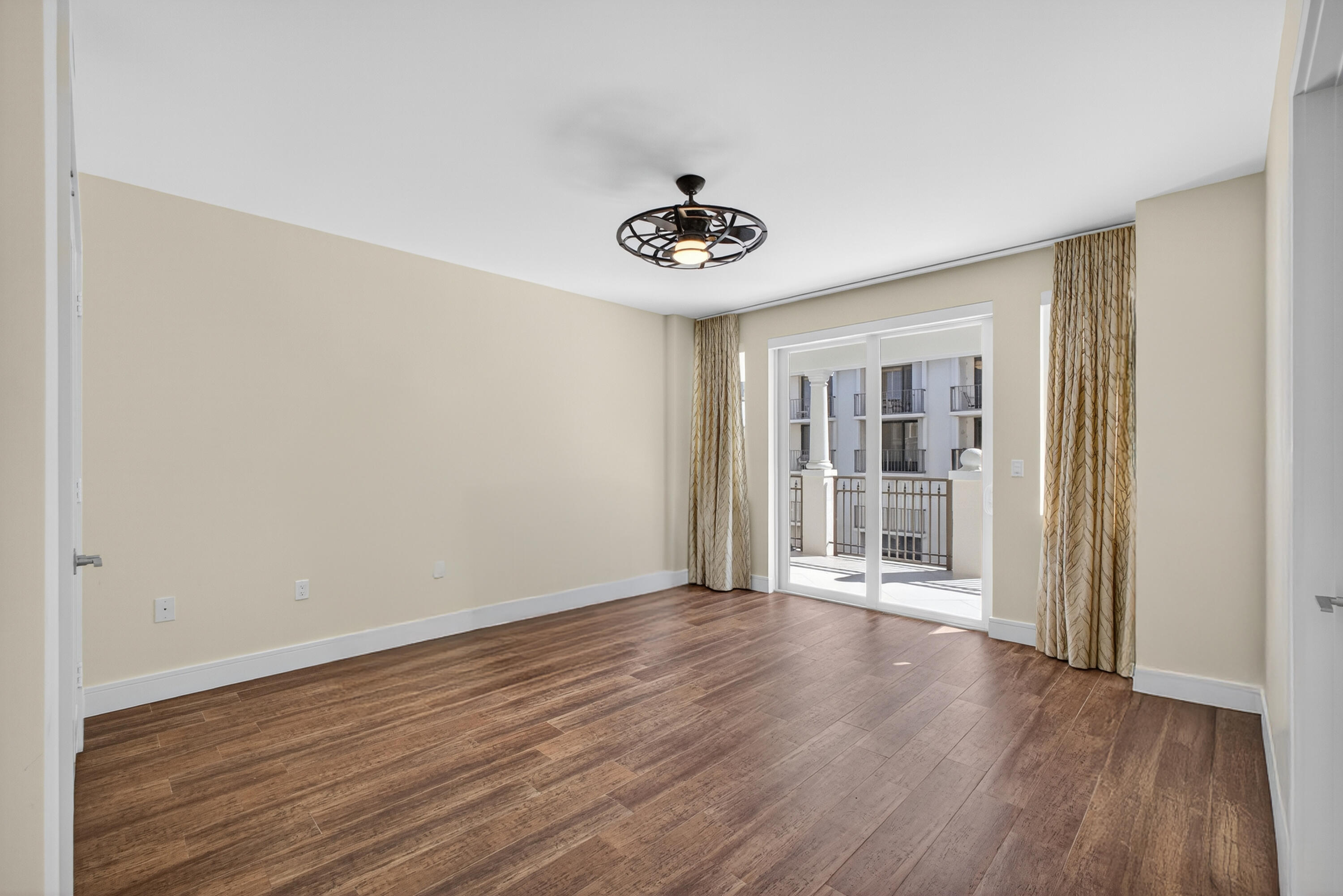 DOLCE VITA CONDO - Residential