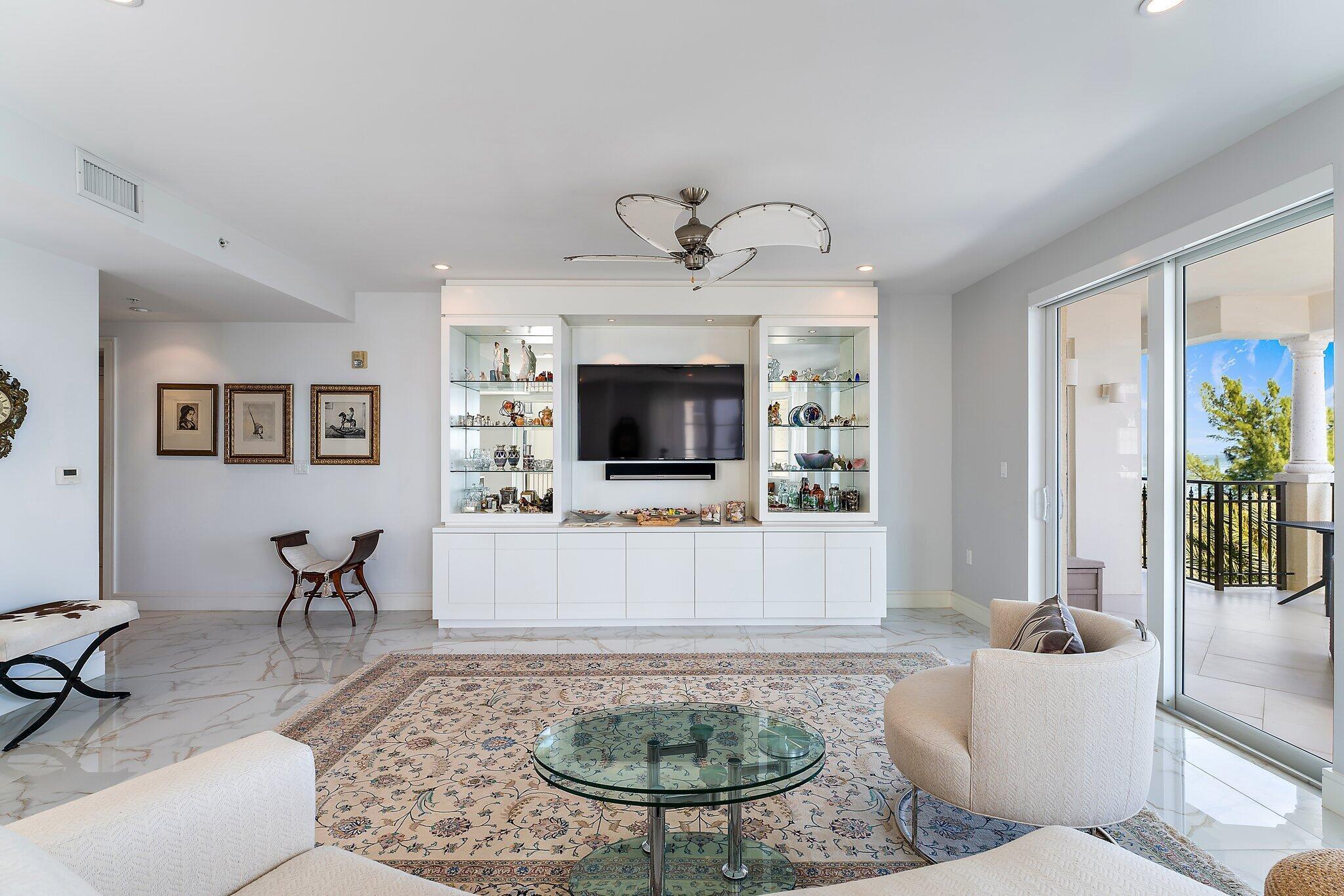 DOLCE VITA CONDO - Residential