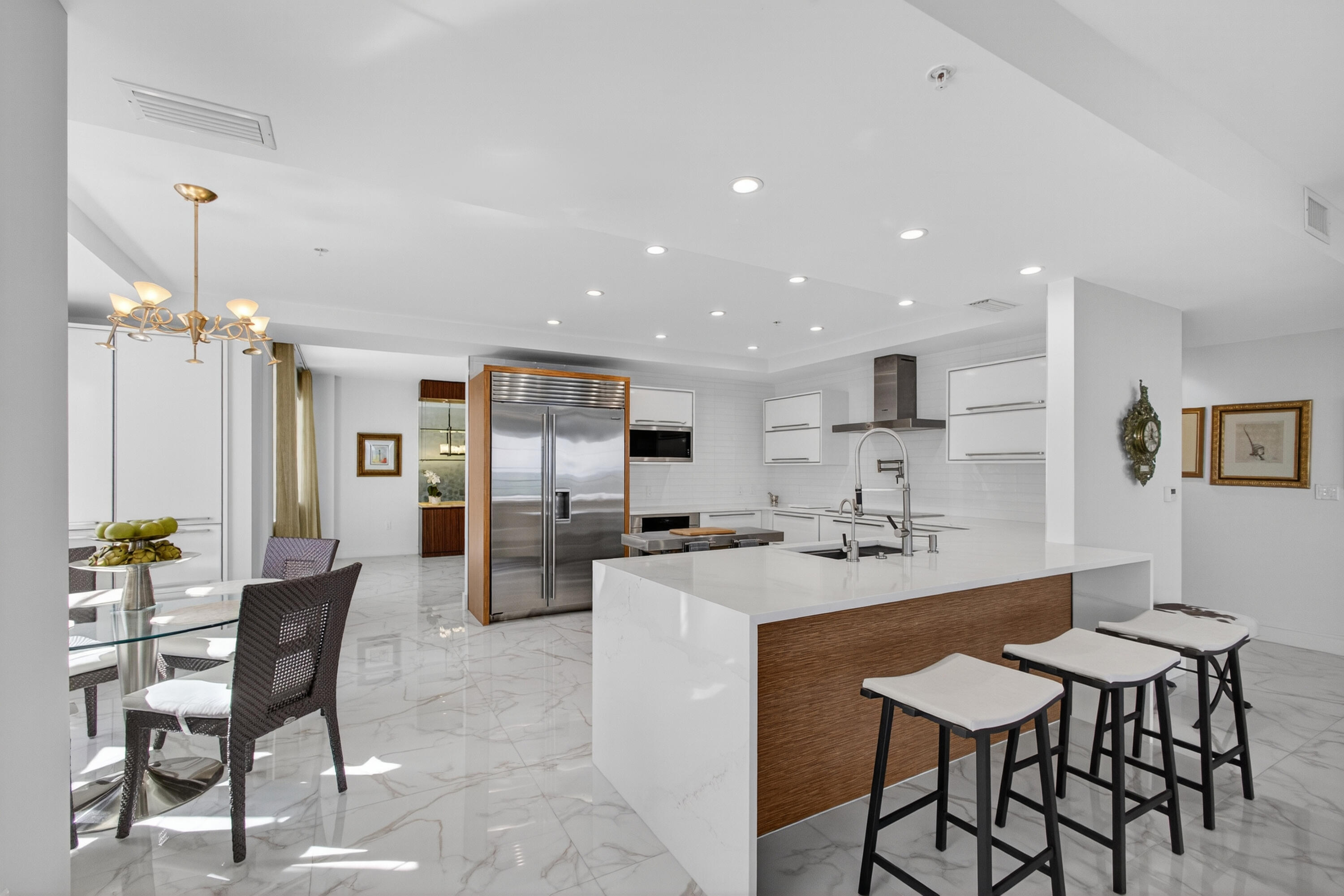 DOLCE VITA CONDO - Residential