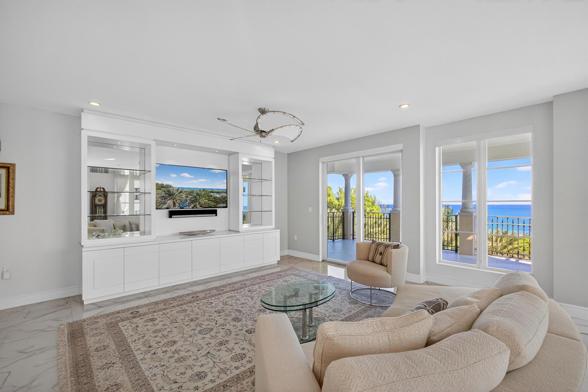 DOLCE VITA CONDO - Residential