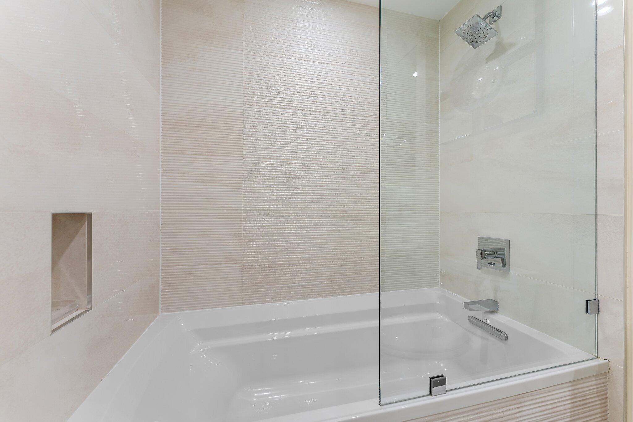 DOLCE VITA CONDO - Residential