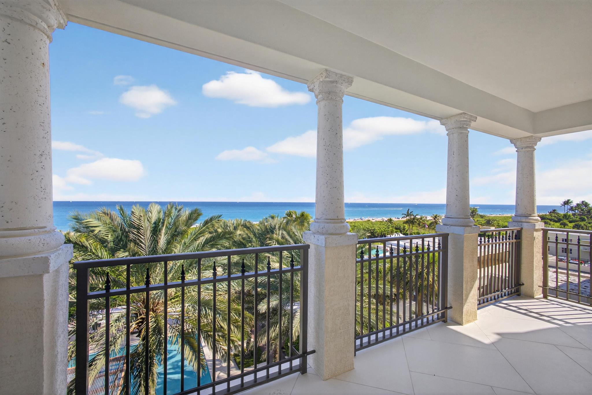 DOLCE VITA CONDO - Residential