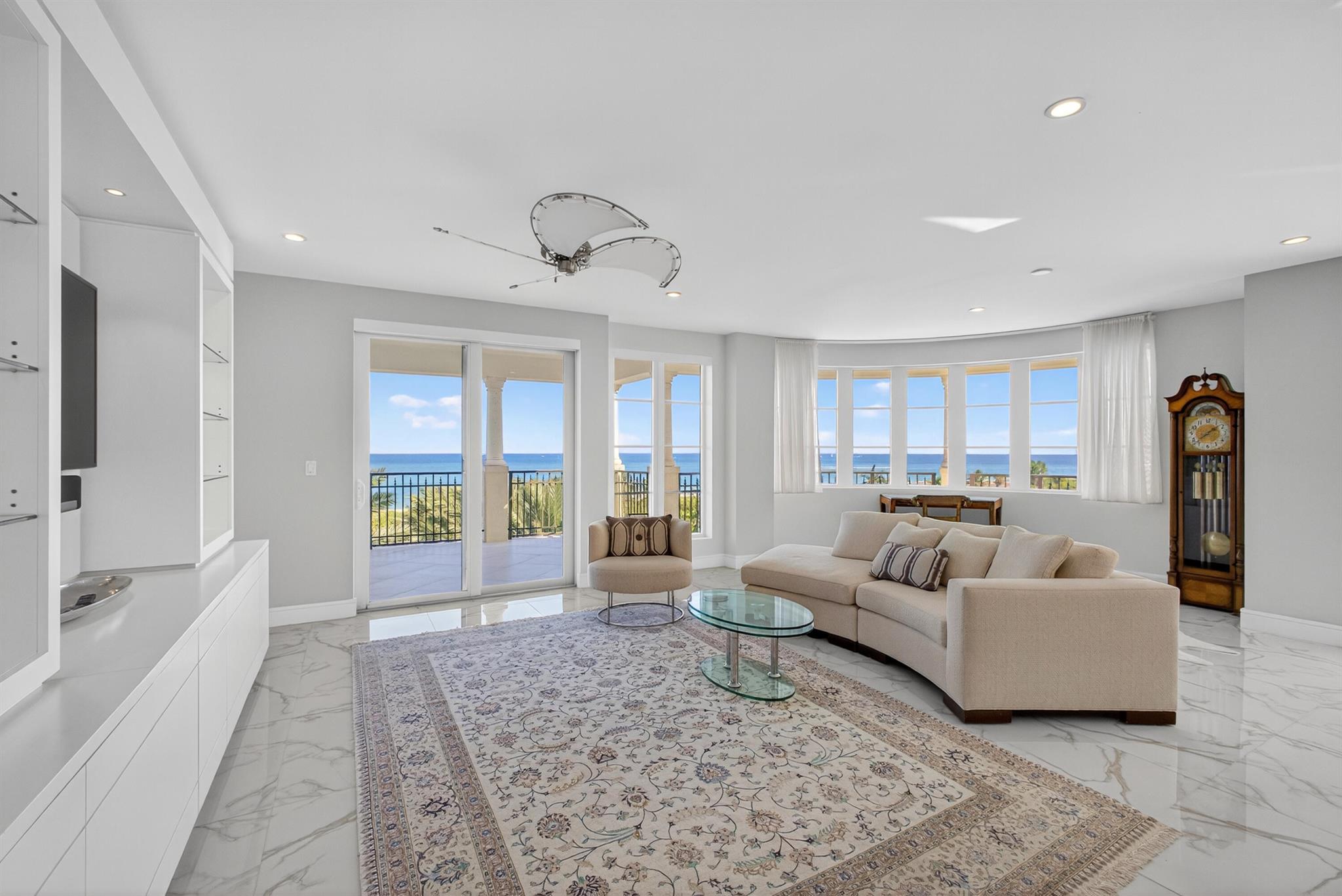 DOLCE VITA CONDO - Residential