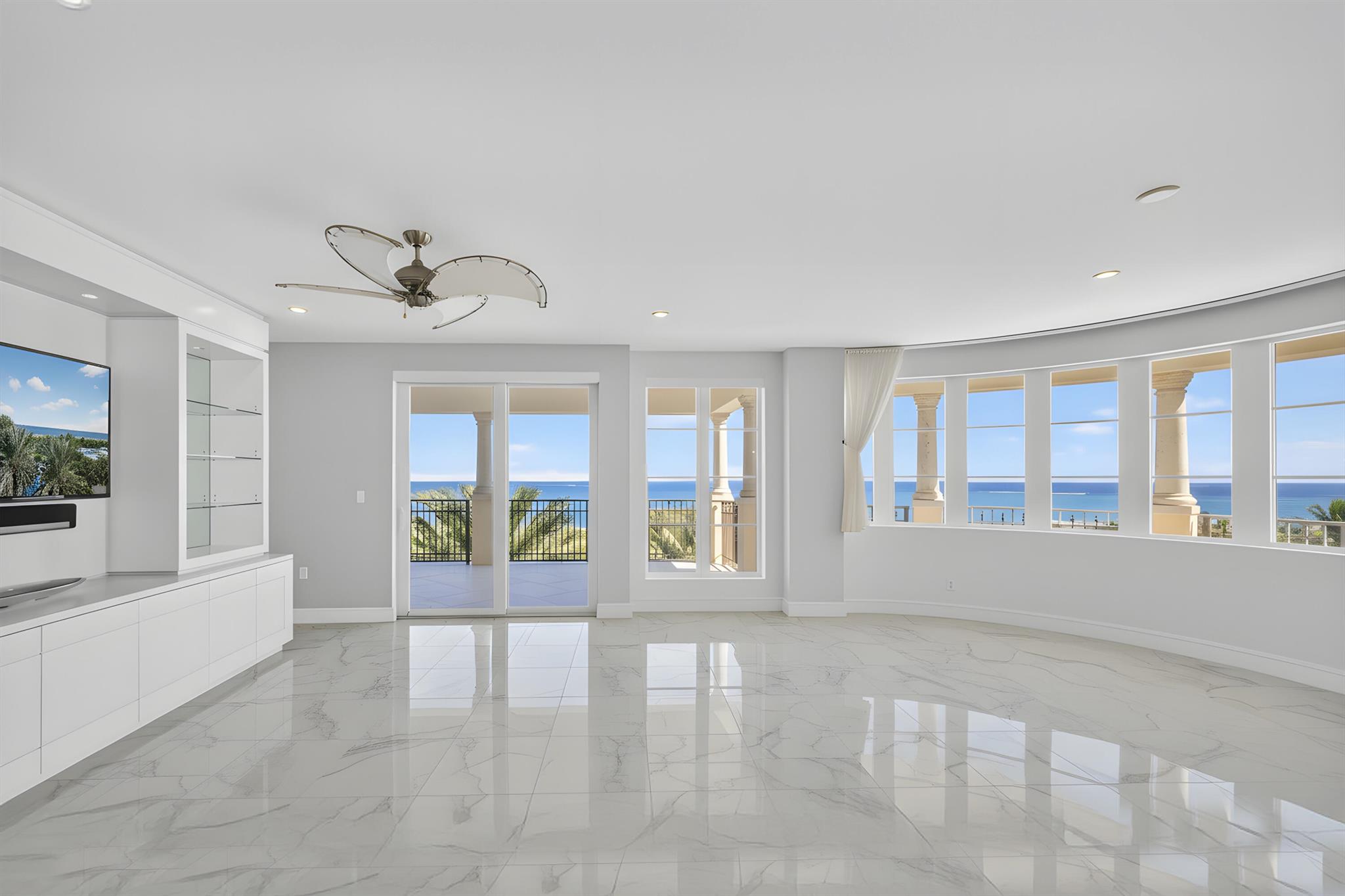 DOLCE VITA CONDO - Residential