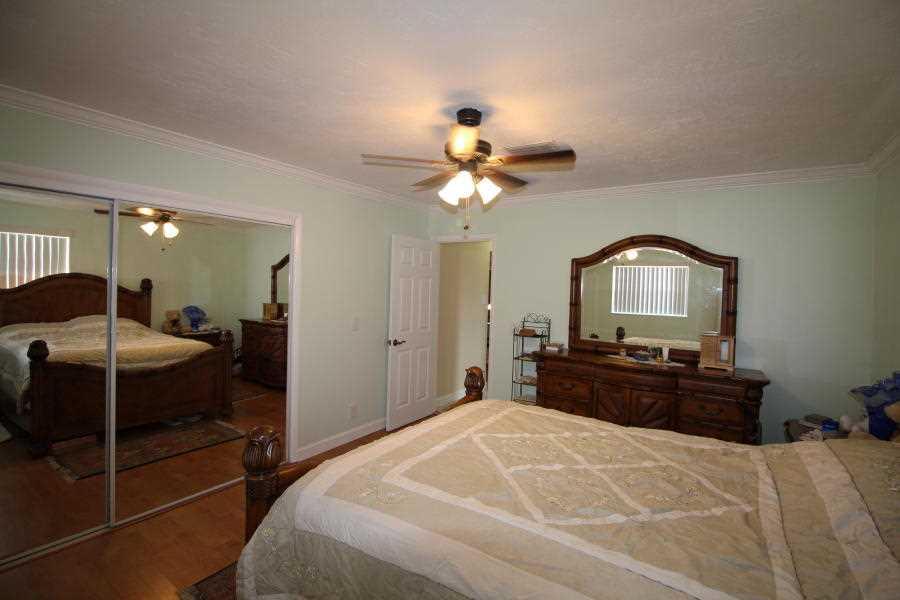 SOUTH DANIA HEIGHTS AMEN - Residential