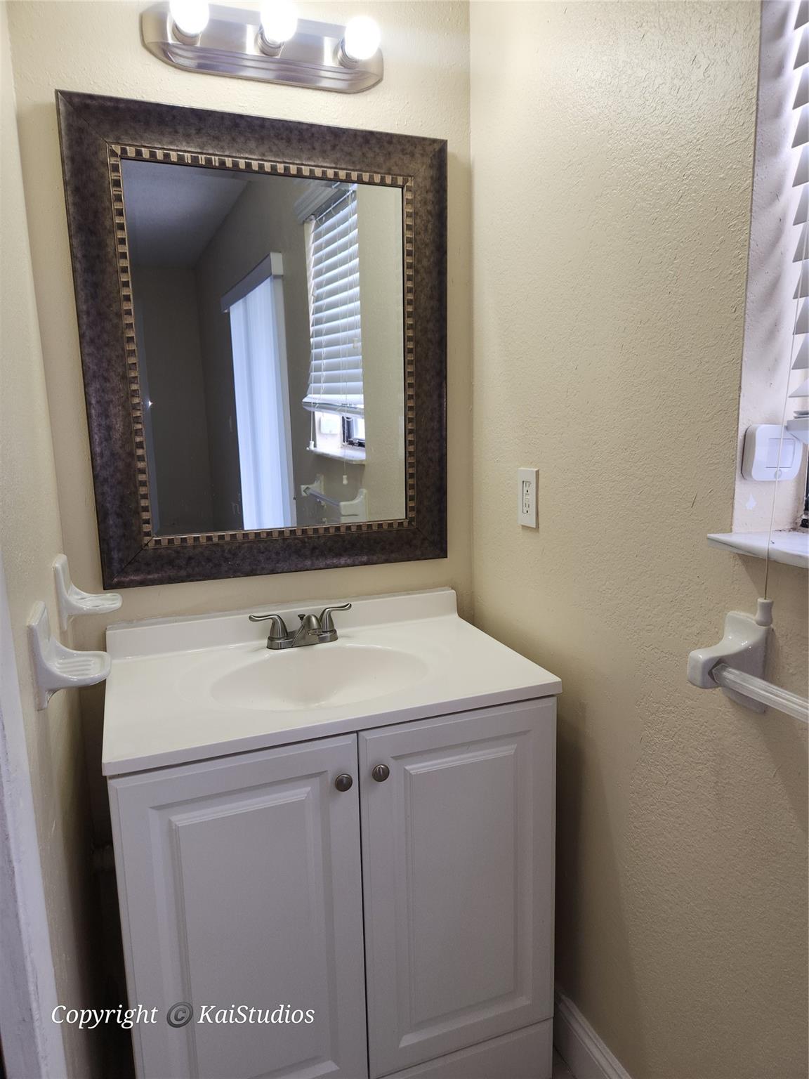 Coral Spgs Estate Twnhms - Residential Lease