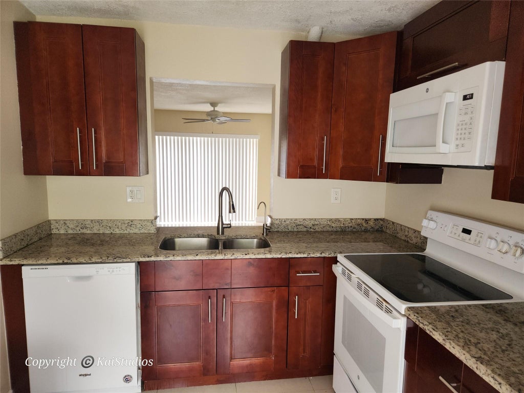 Photo of 10293 NW 33rd Street, Coral Springs, FL 33065 (MLS # F10534098)