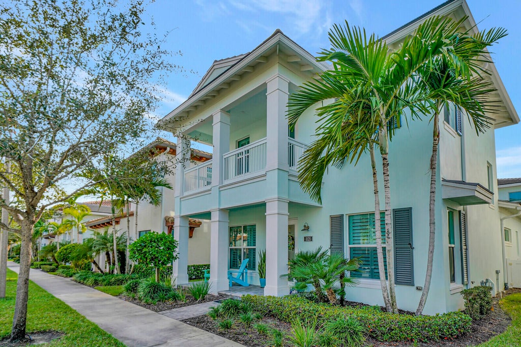 Photo of 1121 Faulkner Terrace, Palm Beach Gardens, FL 33418 (MLS # R10933824)