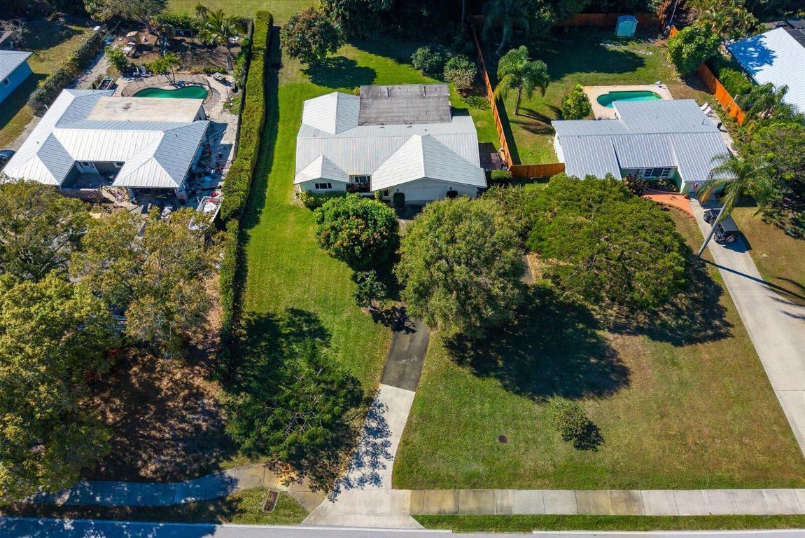 NORTH RIVER SHORES - Residential