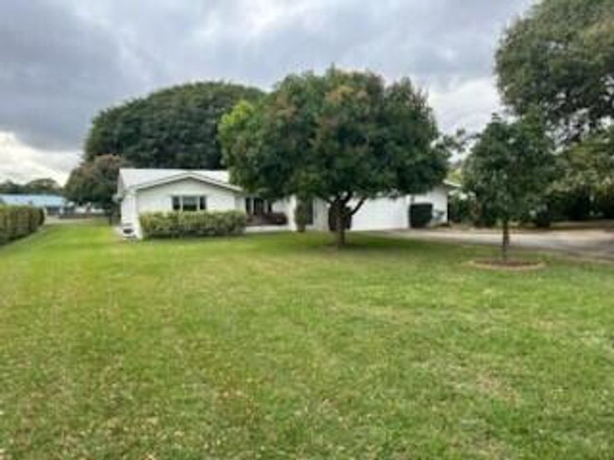 The best built most private home in North River Shores - w/boat access for just $250/yr. ''Concrete Block'' Paid Sewer. Boat Ramps. Immediate Occupancy.  Privacy, durability + value- NORTH RIVER SHORES at its BEST. Nestled on a lush, private lot w/mature oak + fruit trees. CBS , newer windows, updated granite kitchen w/SS appliances. Flexible layoutm, 3BR/2BA + family room, florida room, den. Primary bath with marble shower. 2+Car garage w/workshop space. 2 boats ramps, parks, picnic areas & basketball. Show with confidence.