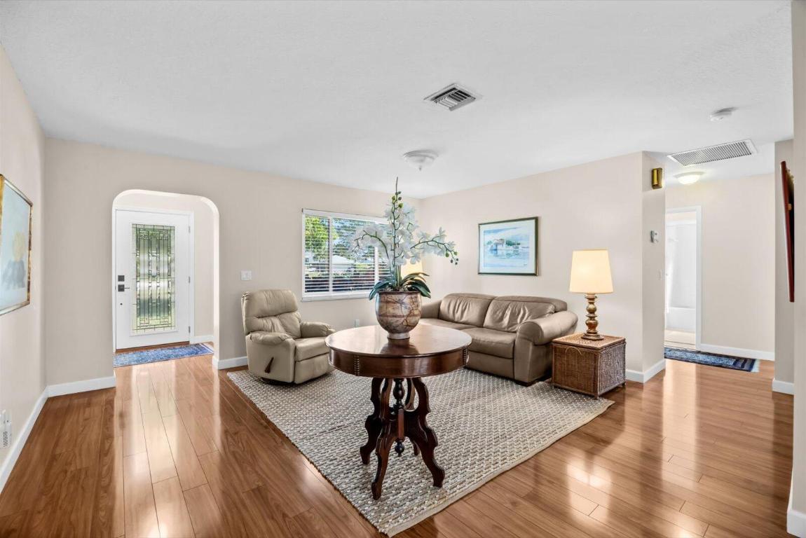 NORTH RIVER SHORES - Residential