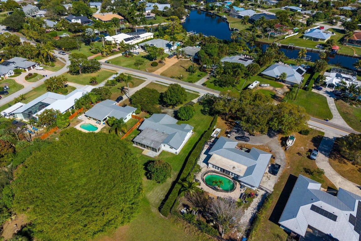 NORTH RIVER SHORES - Residential