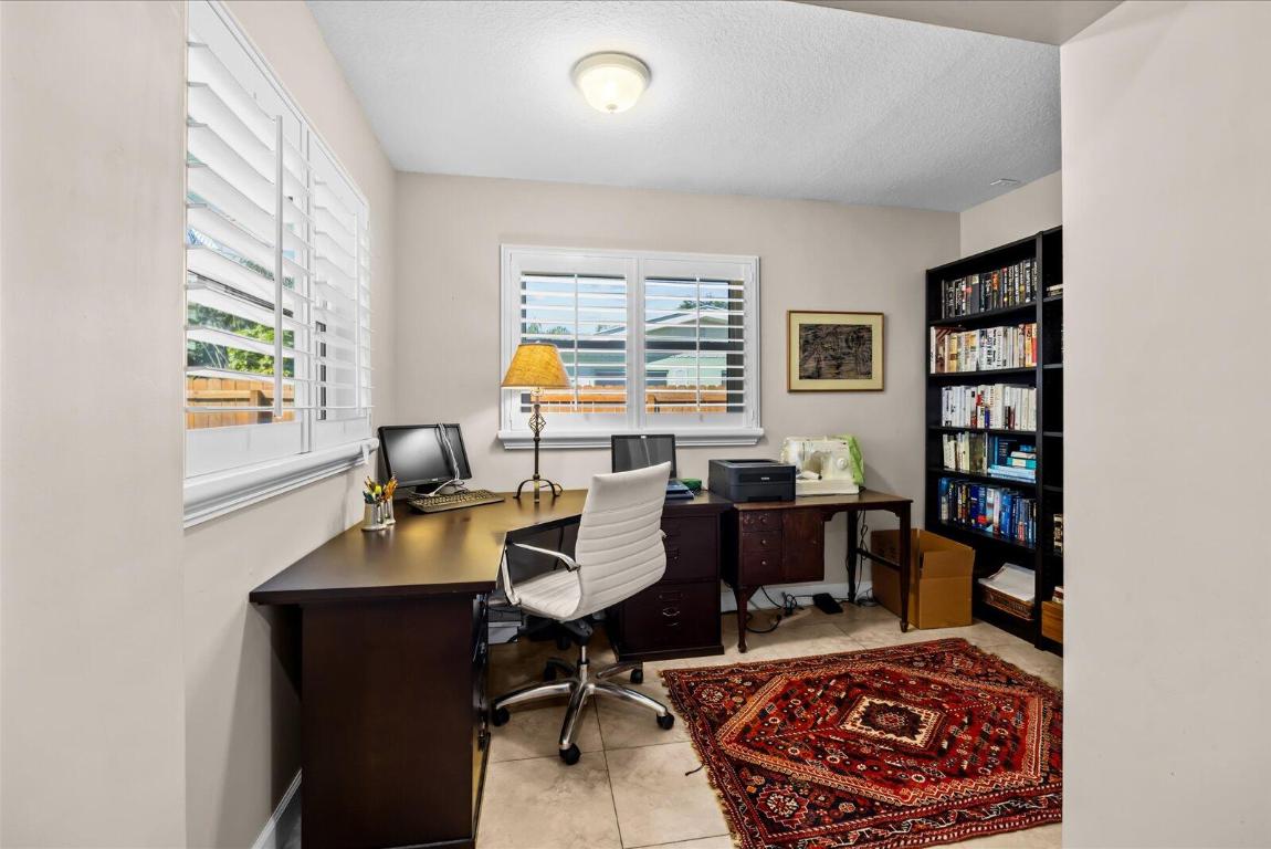 NORTH RIVER SHORES - Residential