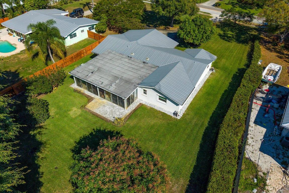 NORTH RIVER SHORES - Residential