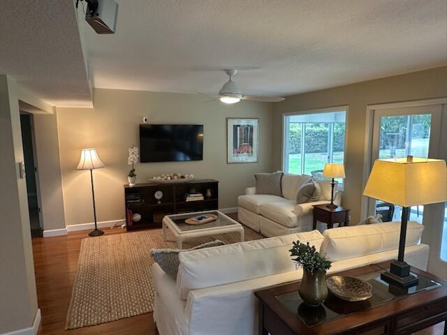 NORTH RIVER SHORES - Residential