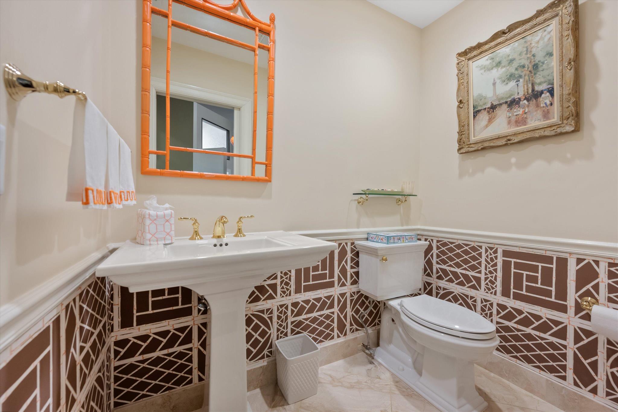 WINDSOR WAY 1 - Residential