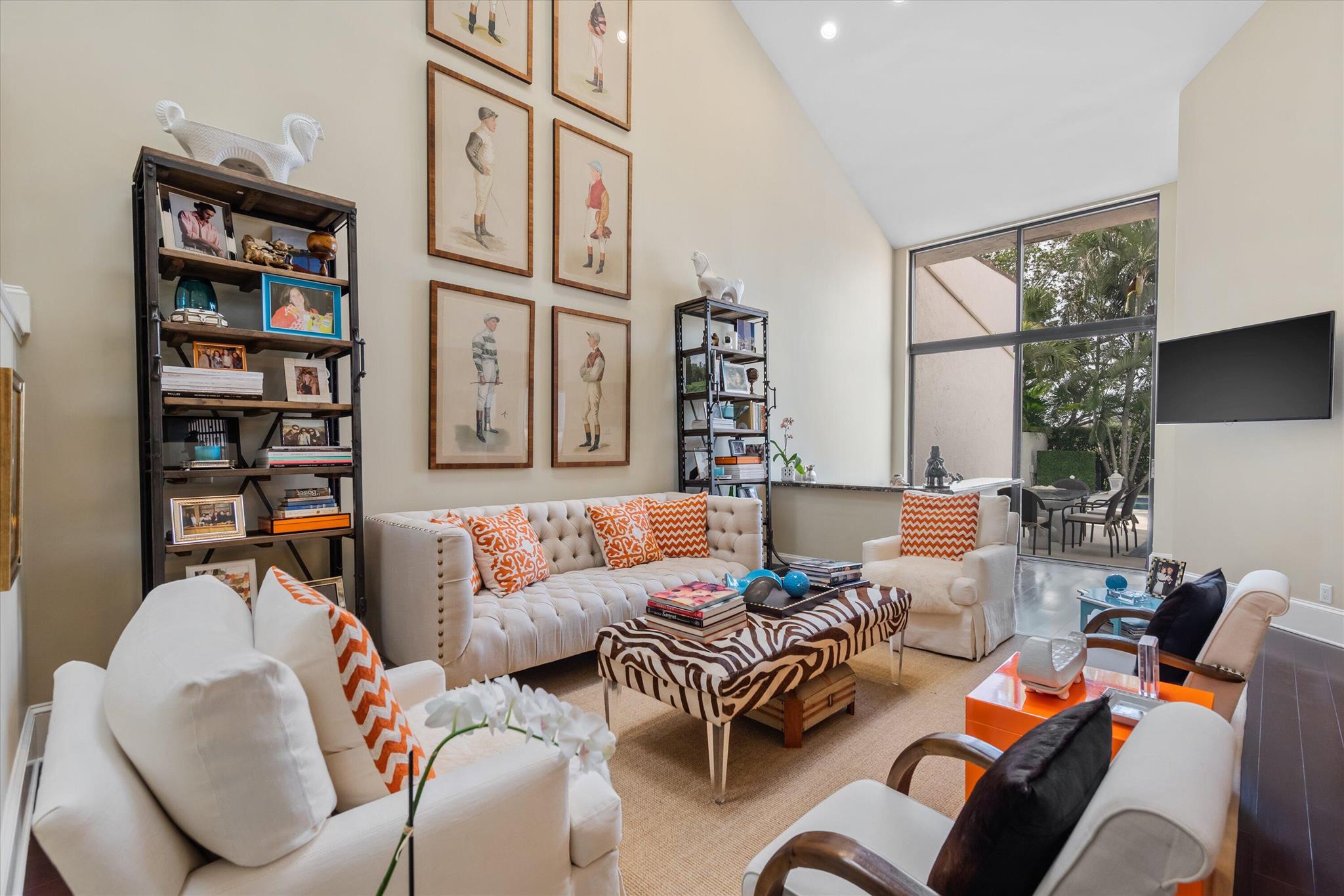 WINDSOR WAY 1 - Residential