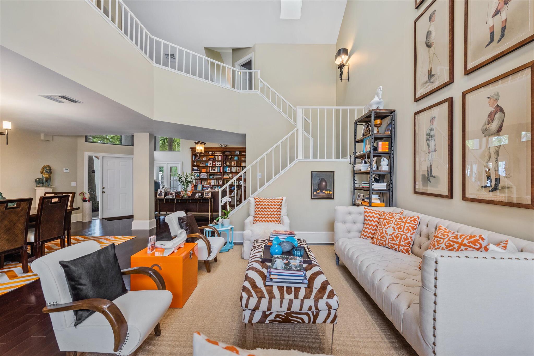 WINDSOR WAY 1 - Residential