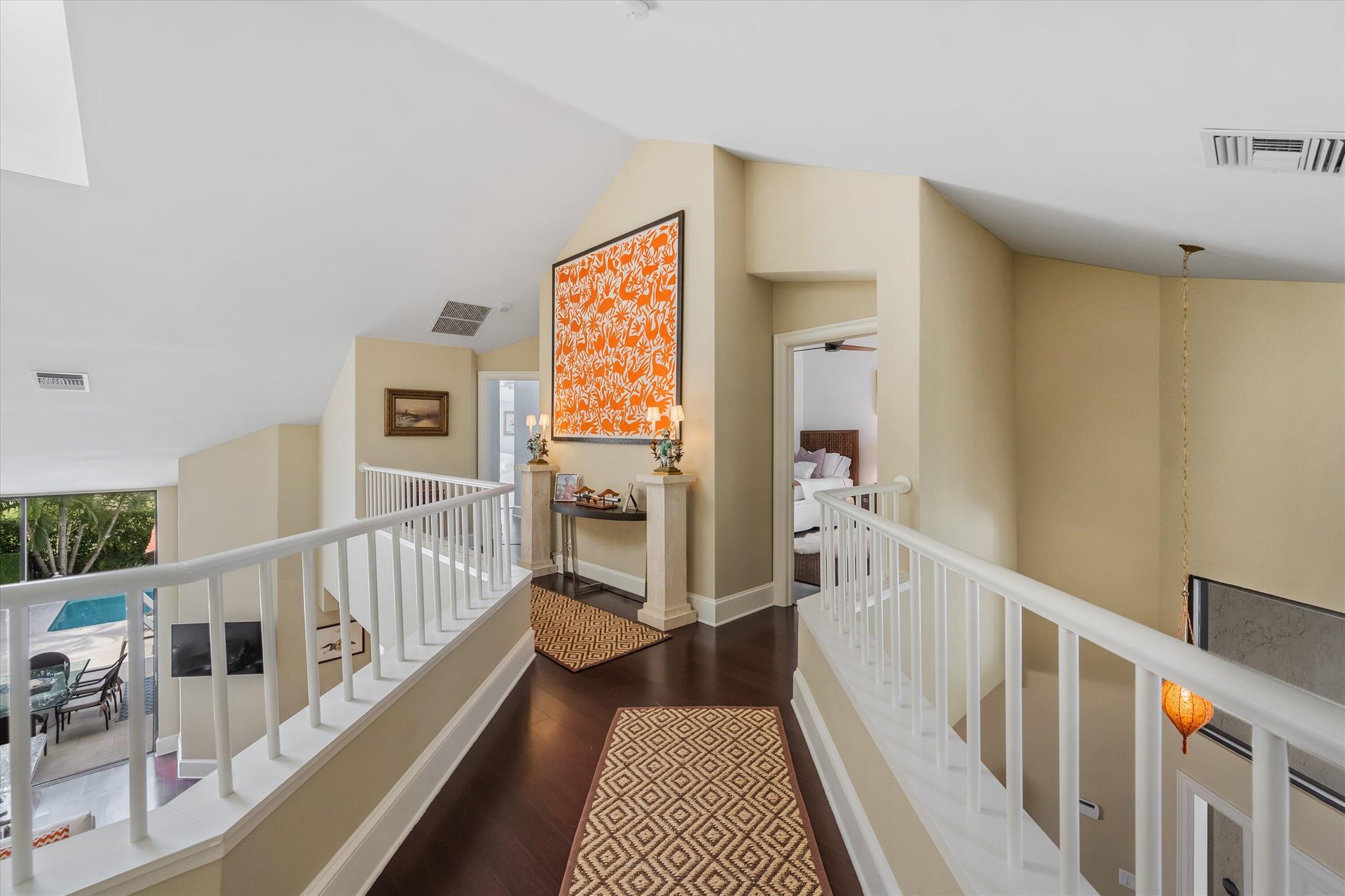 WINDSOR WAY 1 - Residential