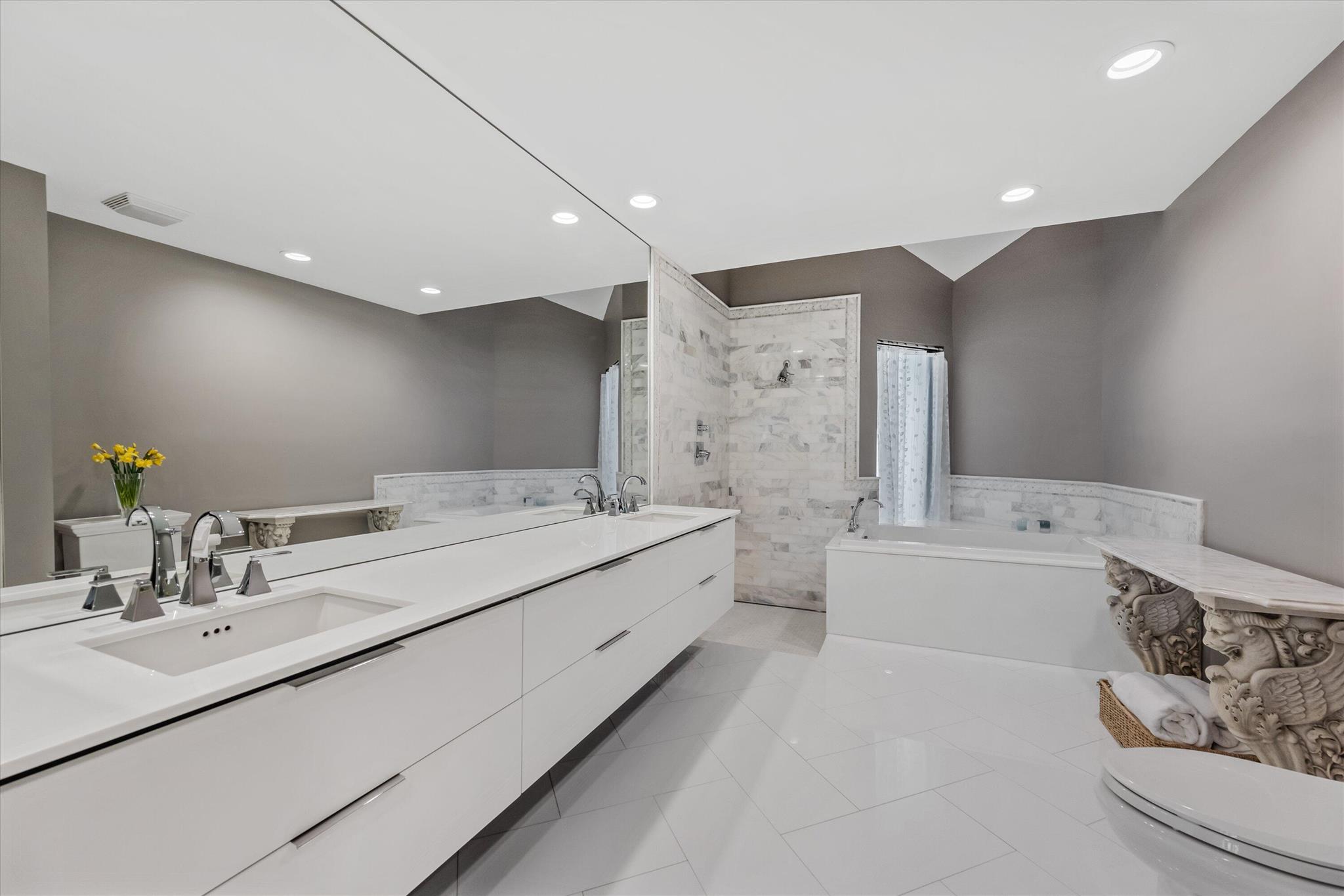 WINDSOR WAY 1 - Residential