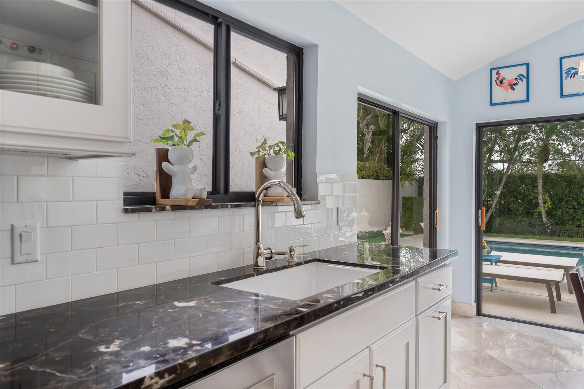 WINDSOR WAY 1 - Residential