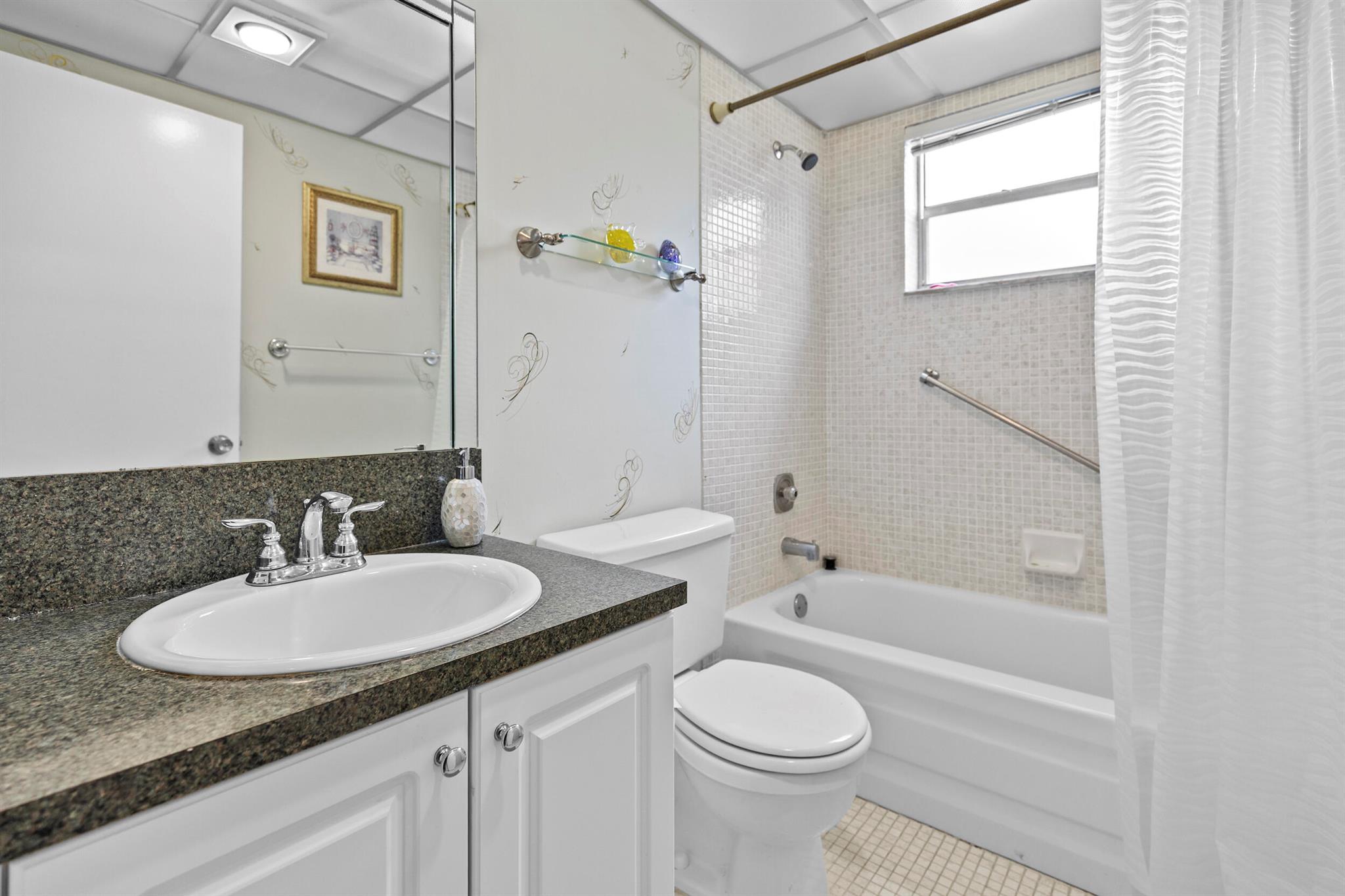 KINGS POINT NORMANDY COND - Residential Lease