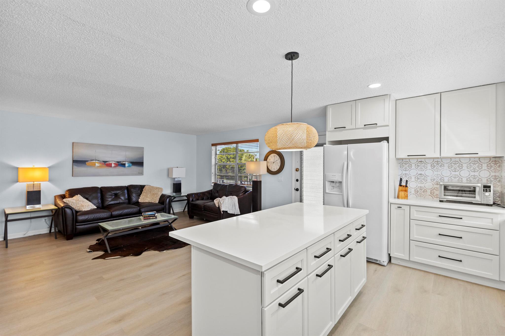 KINGS POINT NORMANDY COND - Residential Lease