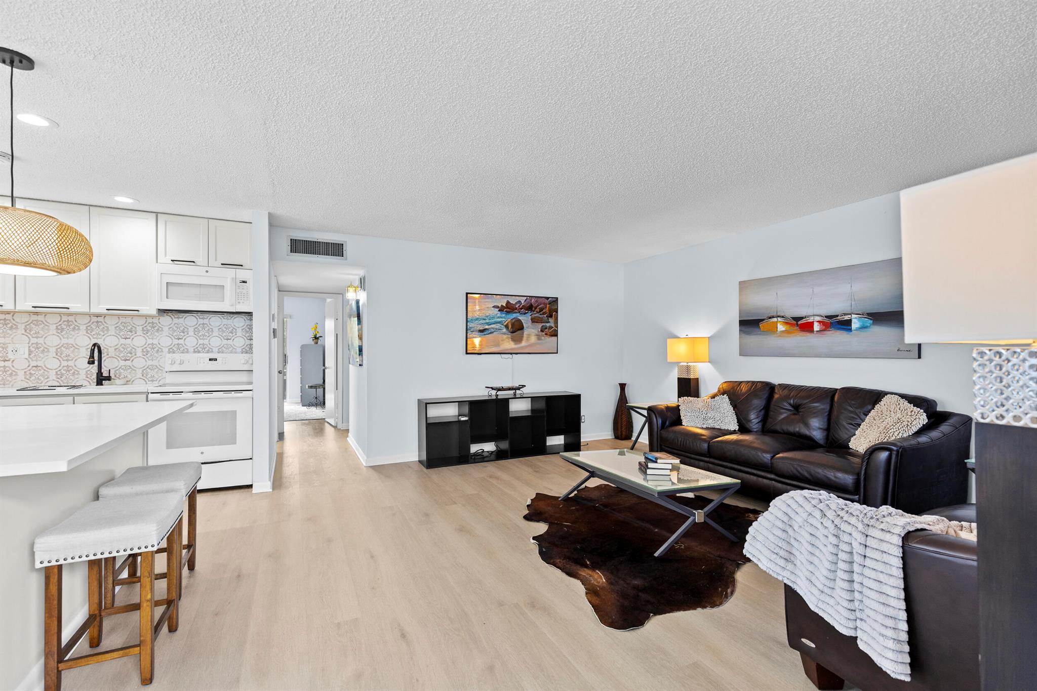 KINGS POINT NORMANDY COND - Residential Lease