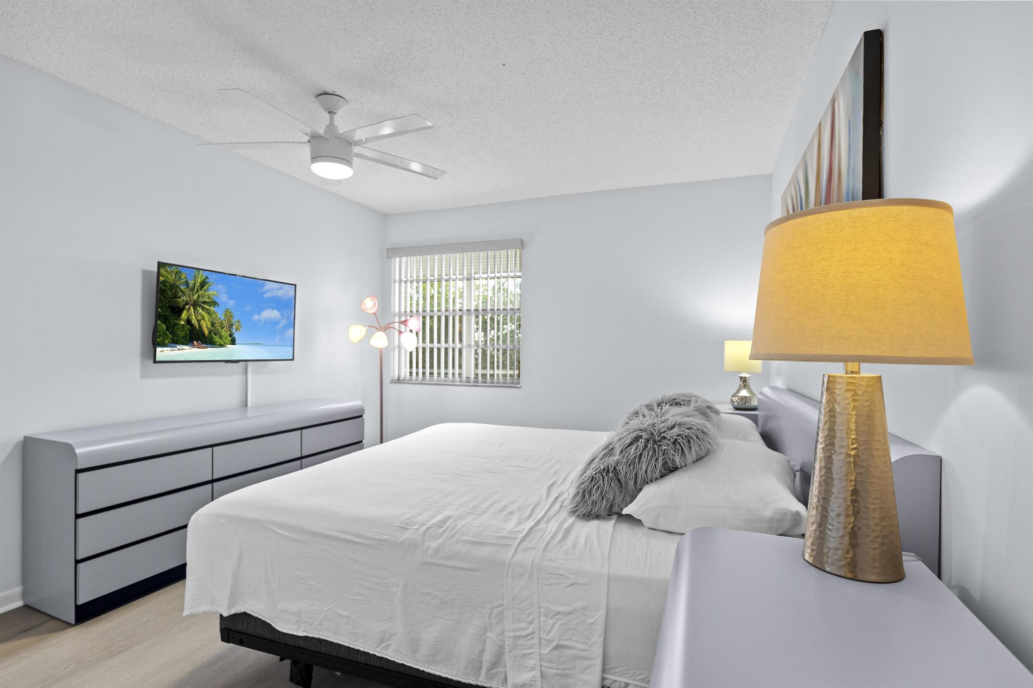 KINGS POINT NORMANDY COND - Residential Lease