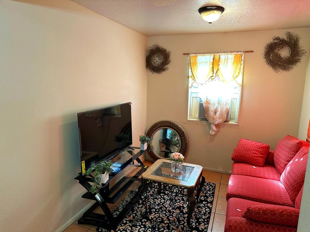 Photo of 602 S 6th Street, Fort Pierce, FL 34950 (MLS # R11150753)