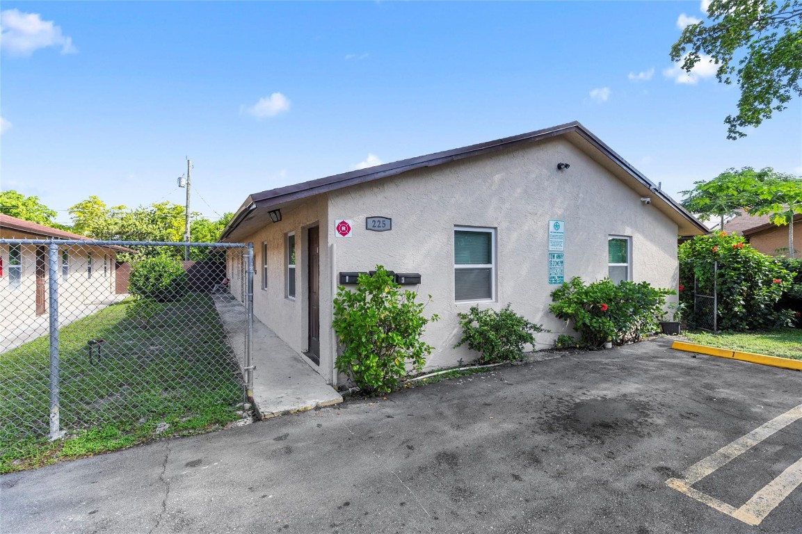 Monticello Park Amd - Residential Income