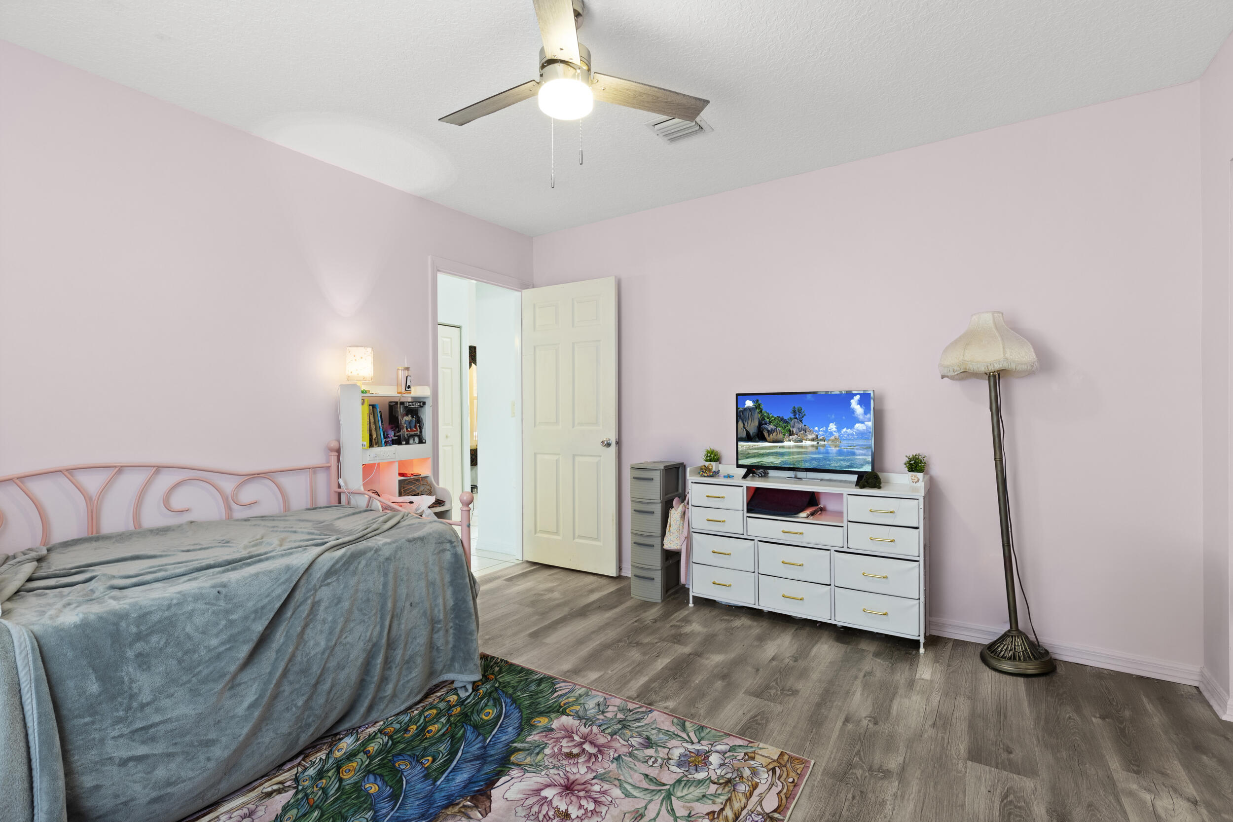 THE ACREAGE - Residential