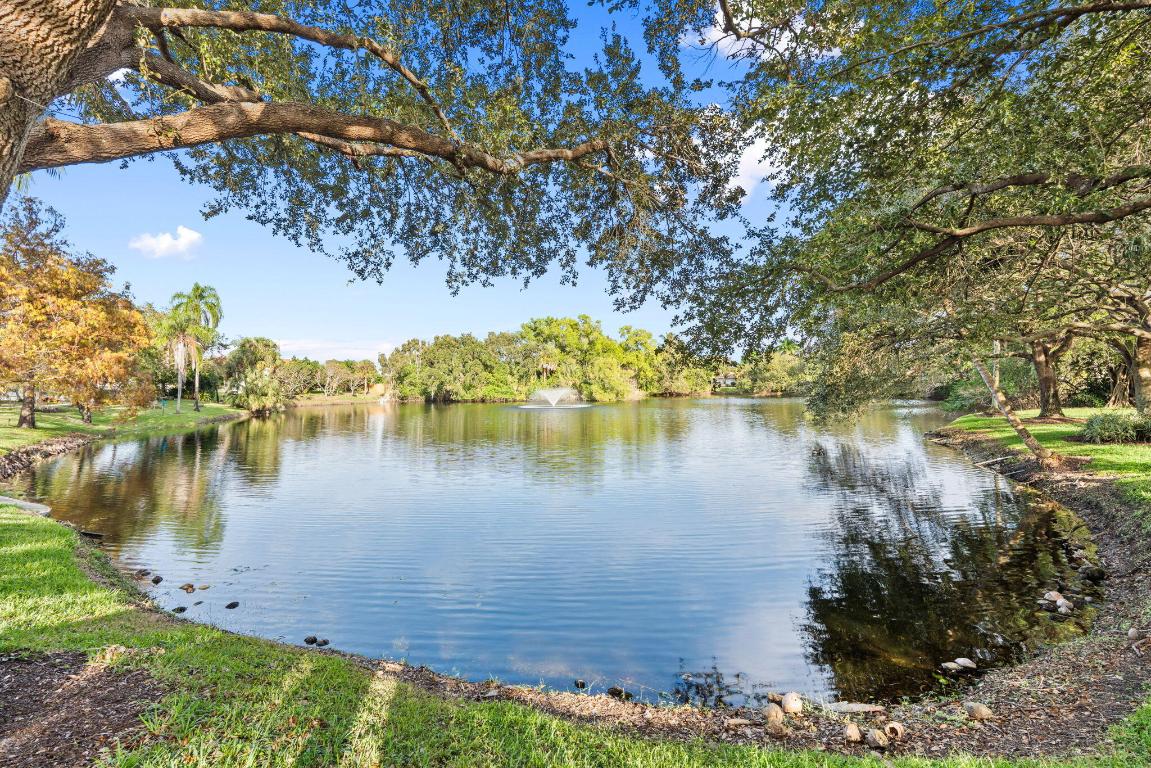 ALBERT LAKES GARDEN - Residential