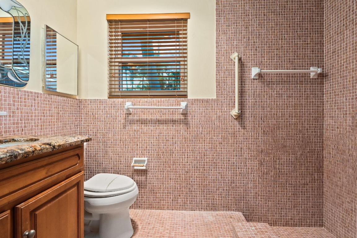 ALBERT LAKES GARDEN - Residential