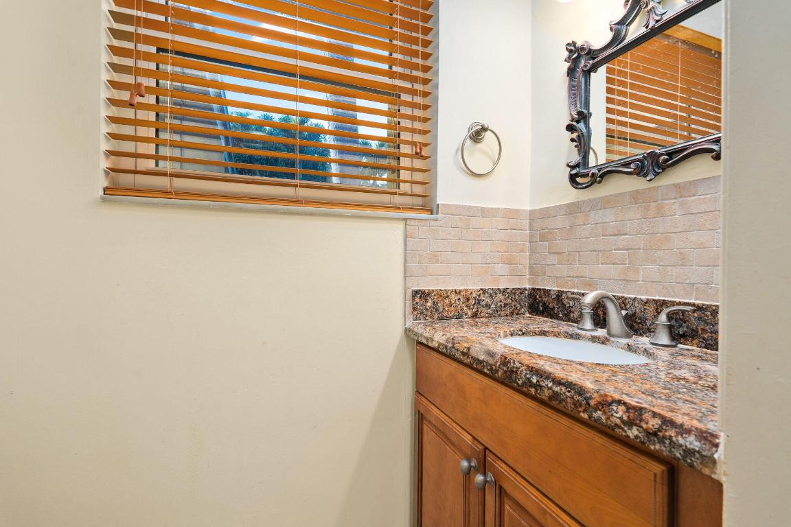 ALBERT LAKES GARDEN - Residential