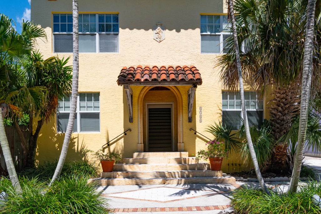 Photo of 1711 Florida Avenue #3, West Palm Beach, FL 33401 (MLS # R11121281)