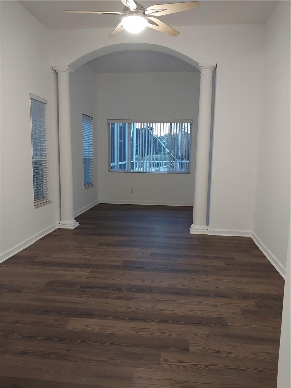 7042 SE Bay Hill Drive