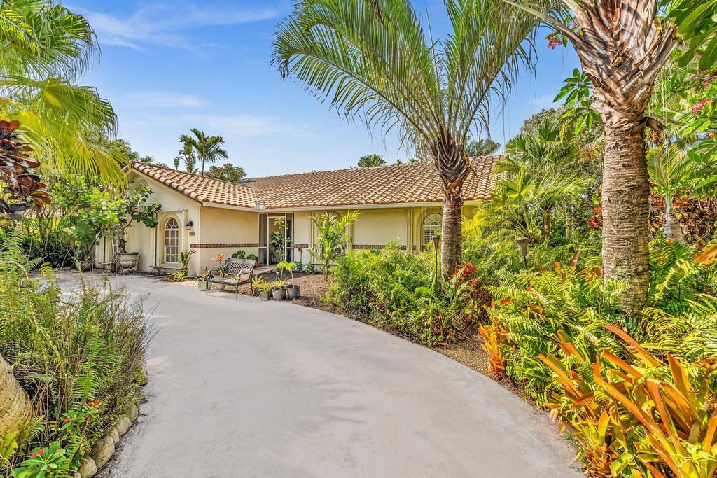 Photo of 498 Oregon Lane, Boca Raton, FL 33487 (MLS # R11092918)