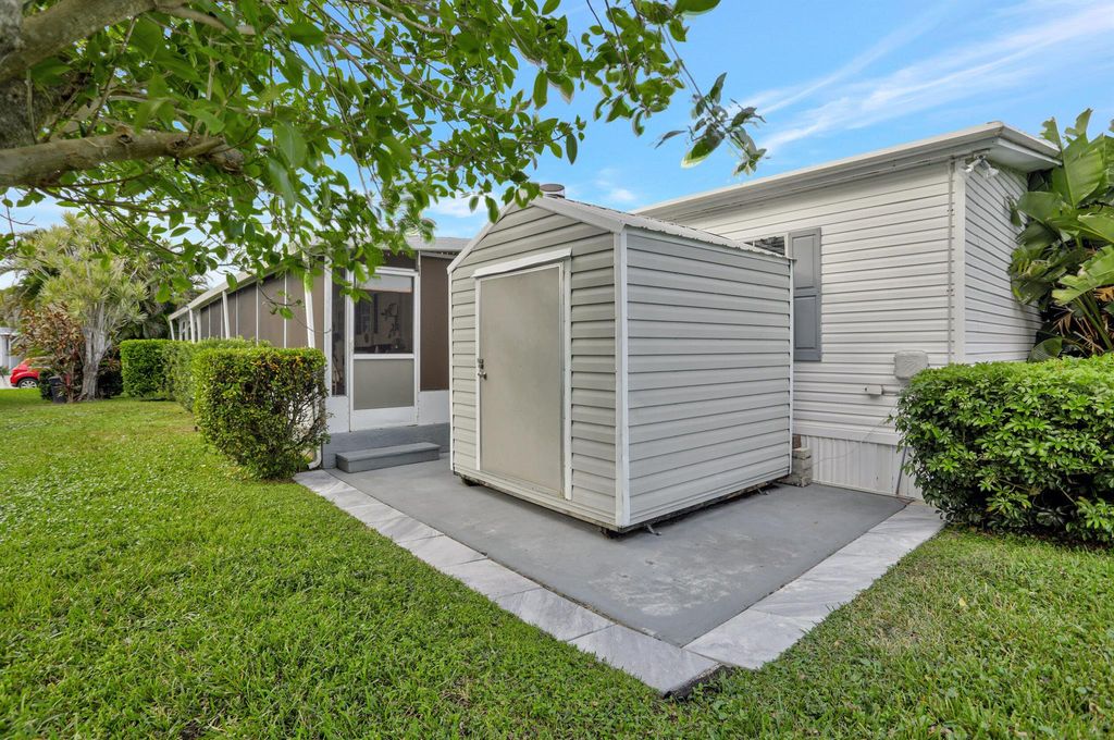 Photo of 1500 SW 65th Ter, Boca Raton, FL 33428 (MLS # R10942240)