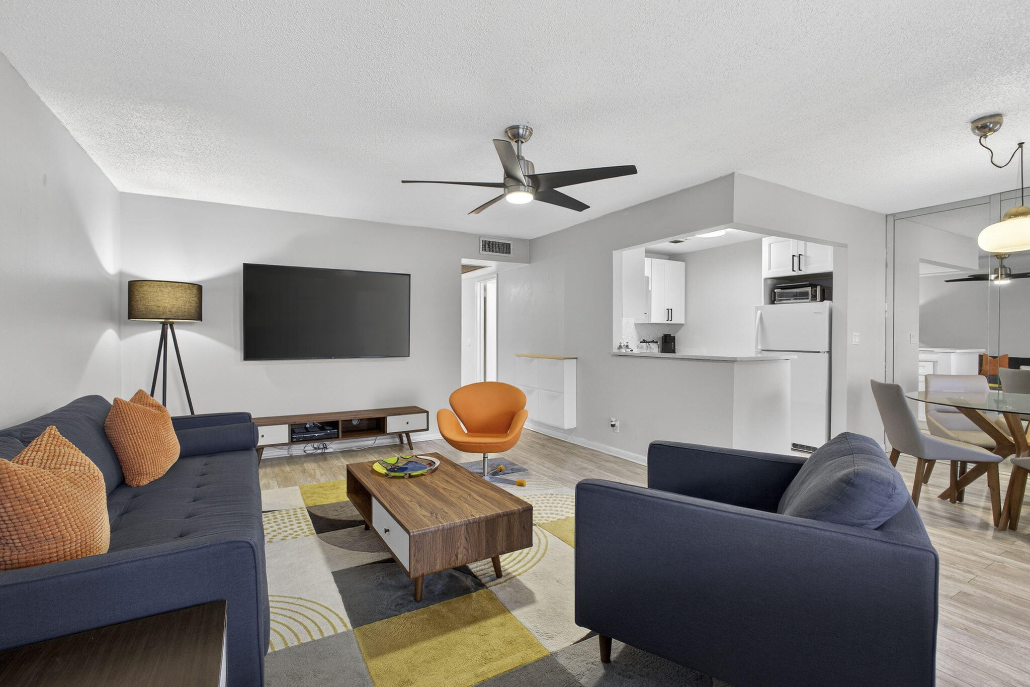 WINDSOR CONDOS - Residential Lease