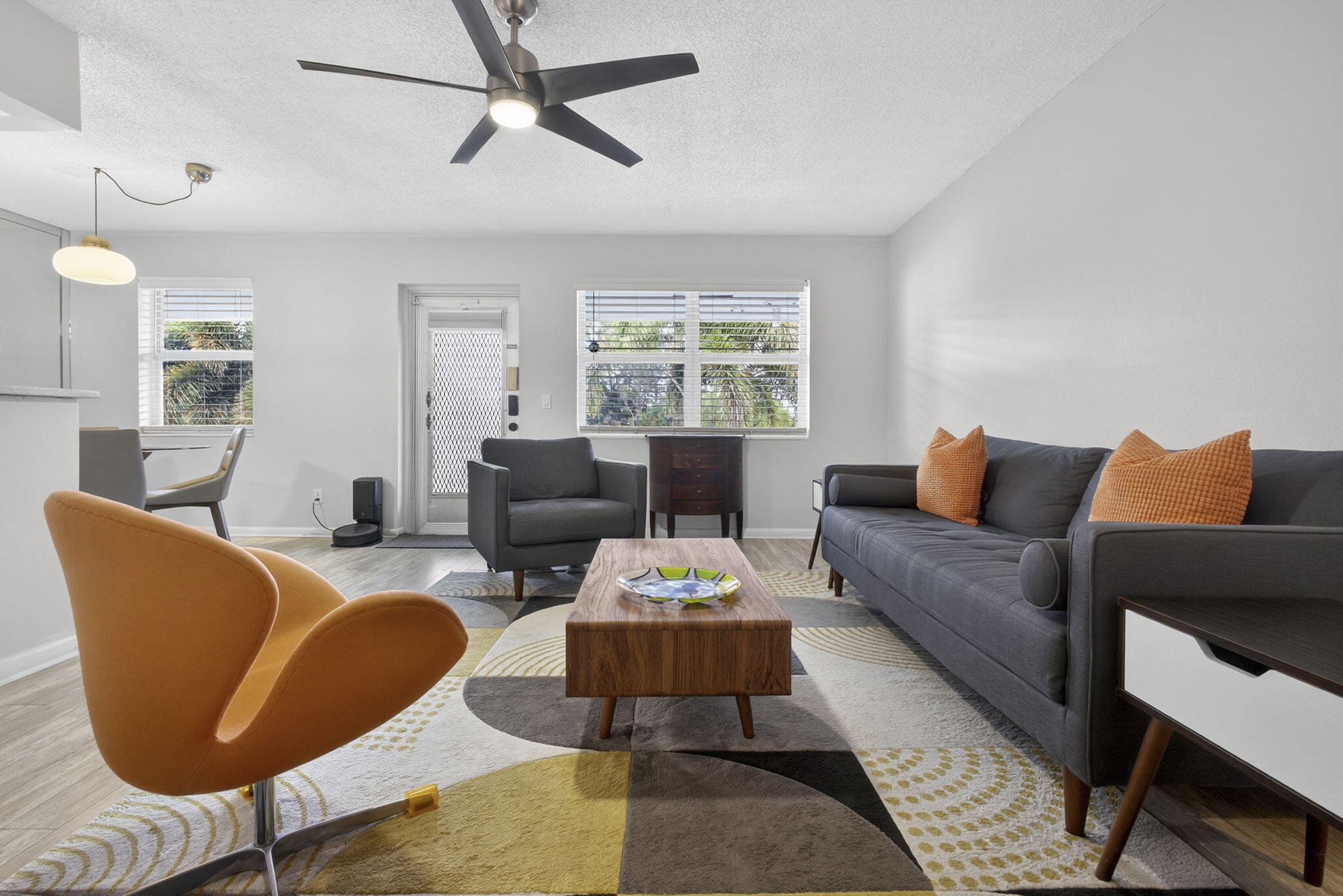 WINDSOR CONDOS - Residential Lease